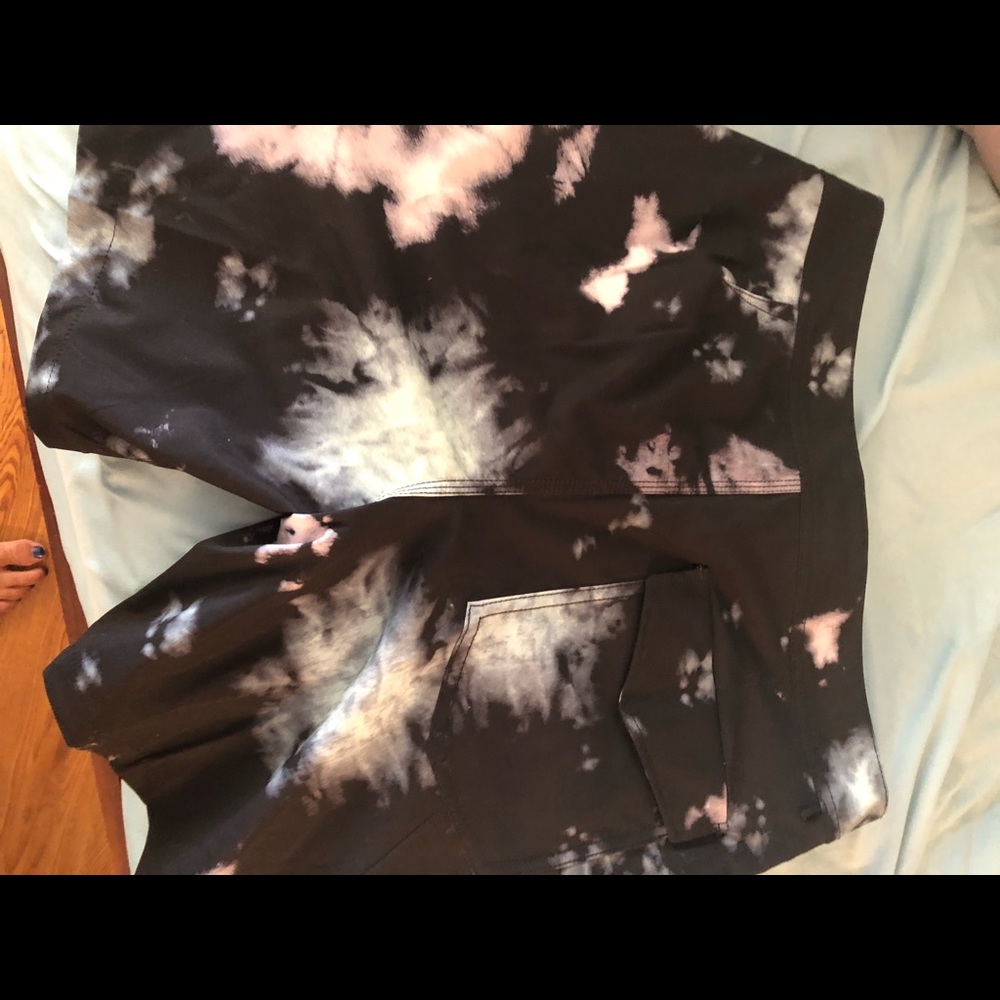 New vans board shorts size 30 never worn